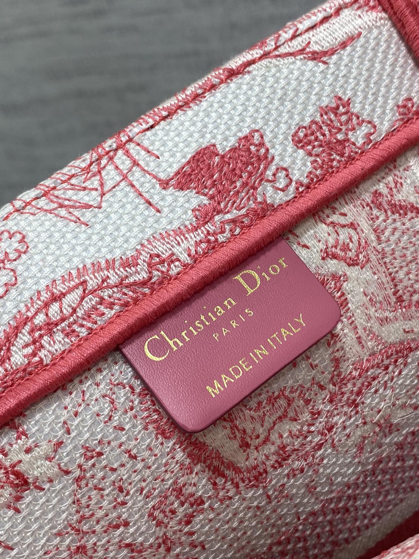 D*or small book tote-36.5cm