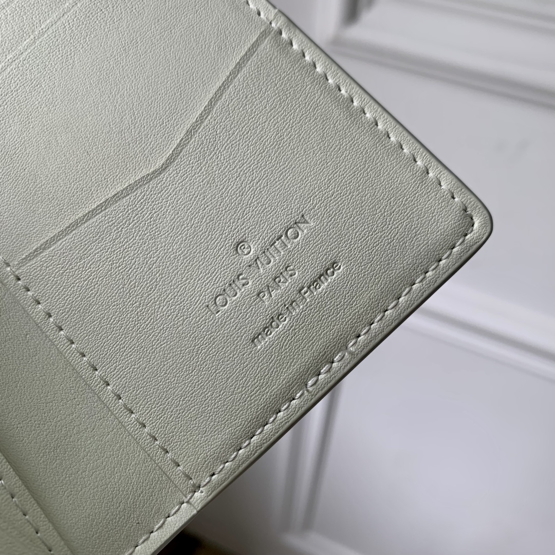 l0*is V*t0n wallet m61696