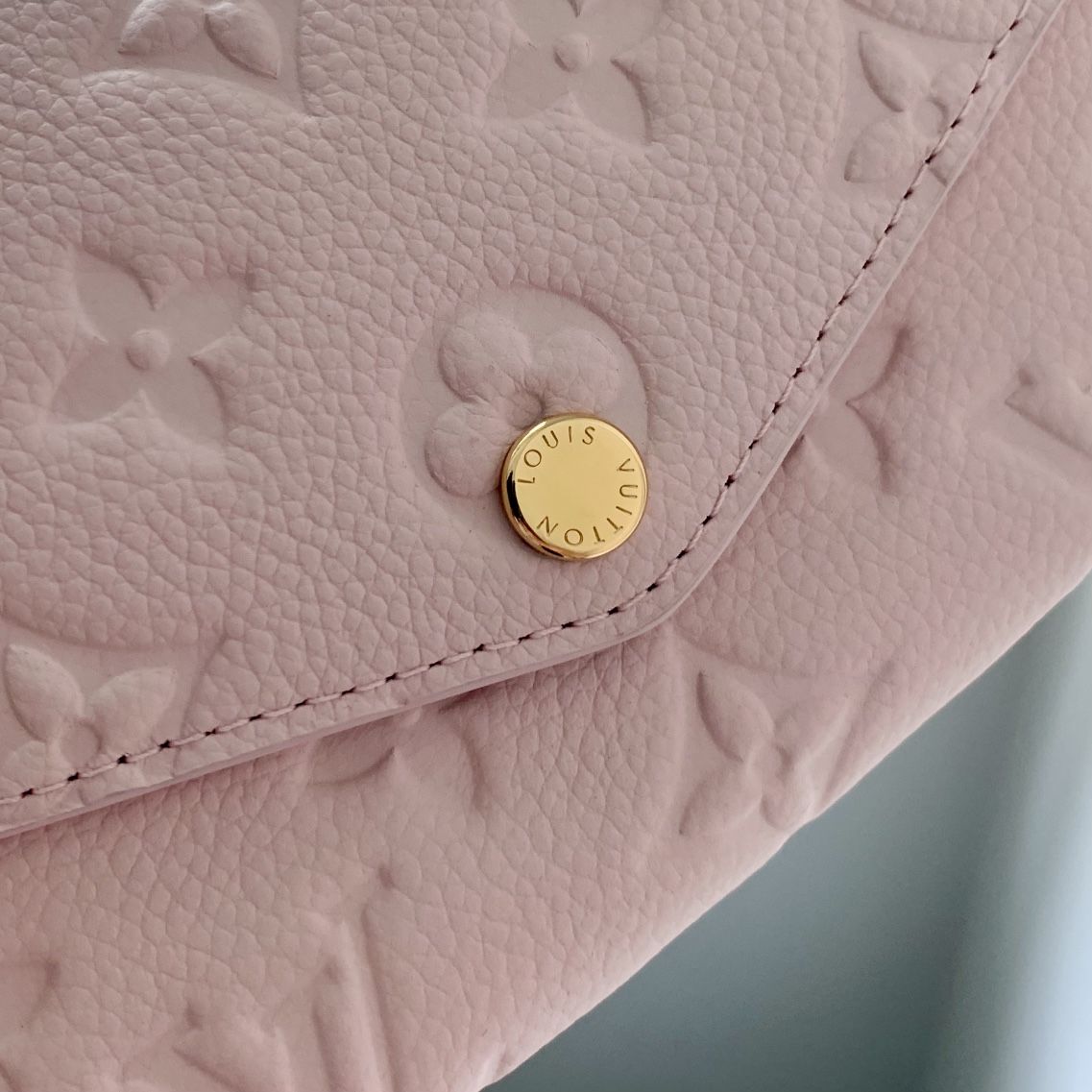 l0*is V*t0n sarah wallet-m83580-19 x 10.5 x 2.5cm