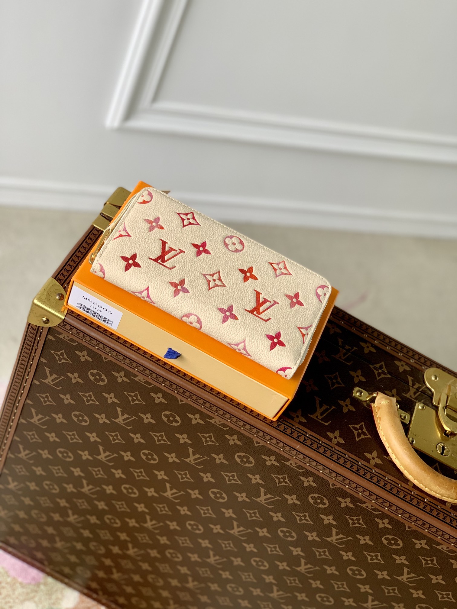 l0*is V*t0n zippy wallet n40675-19.5x10cm