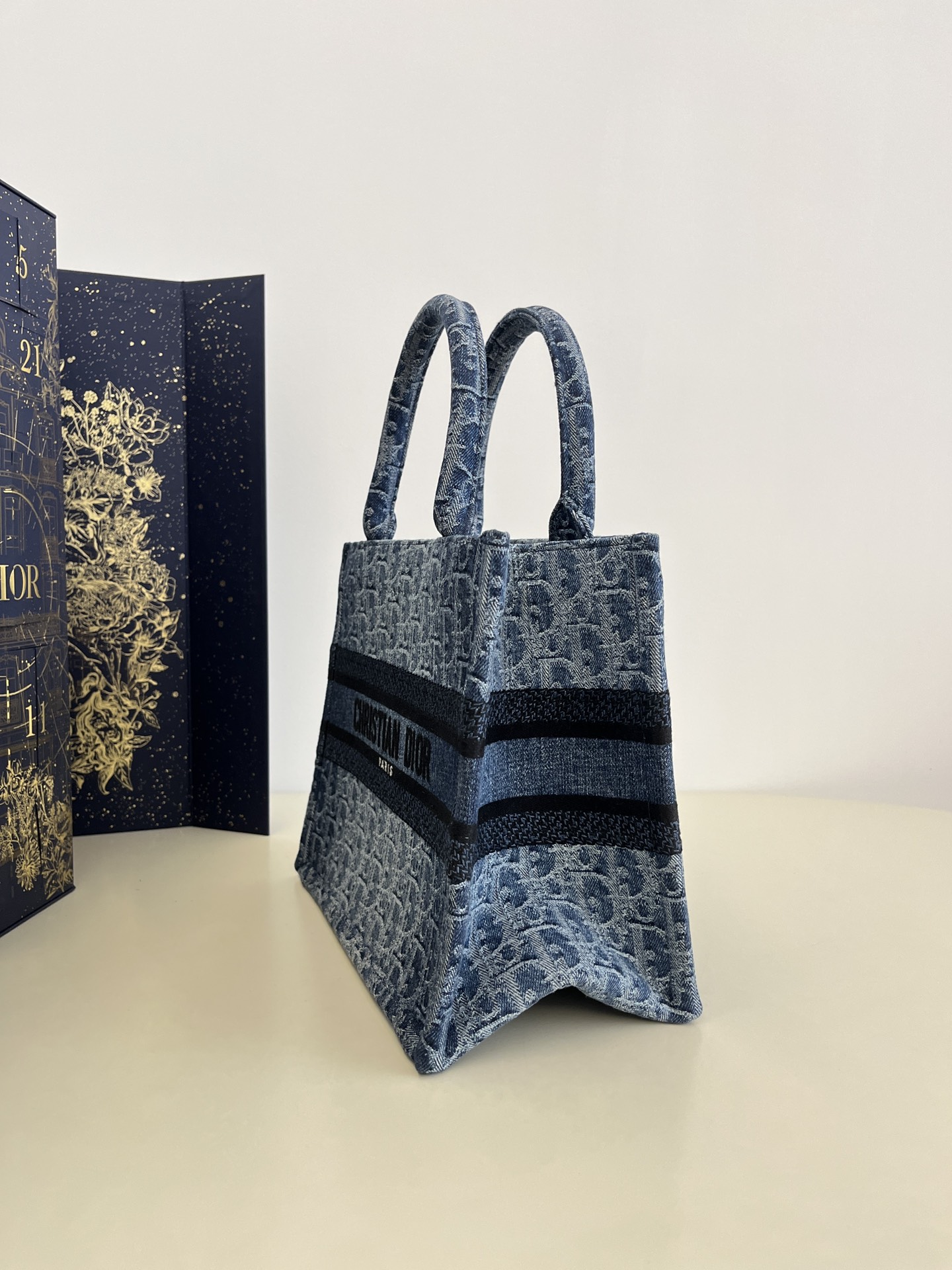 D*or small book tote-26*8*22cm