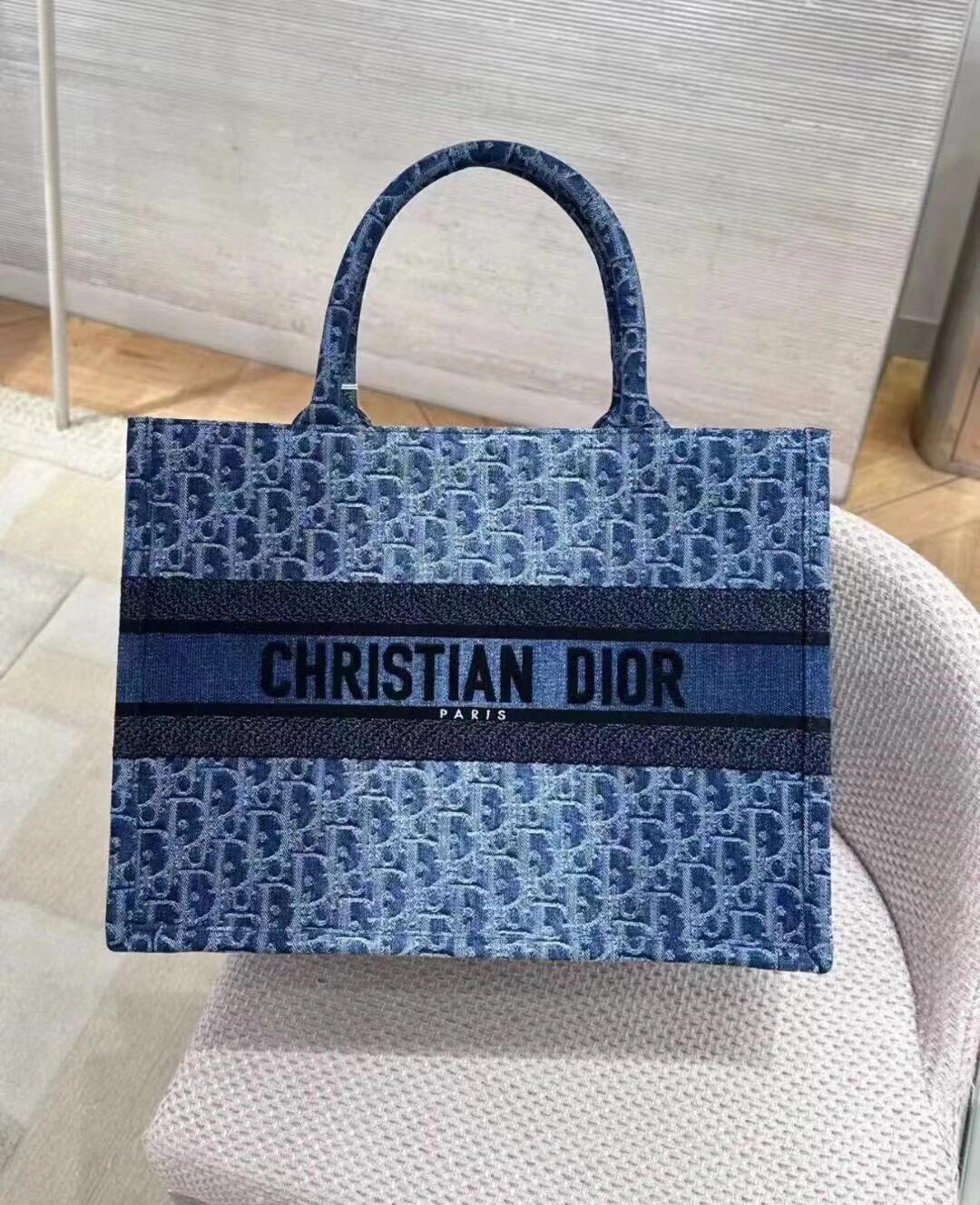 D*or small book tote-36*16*28cm