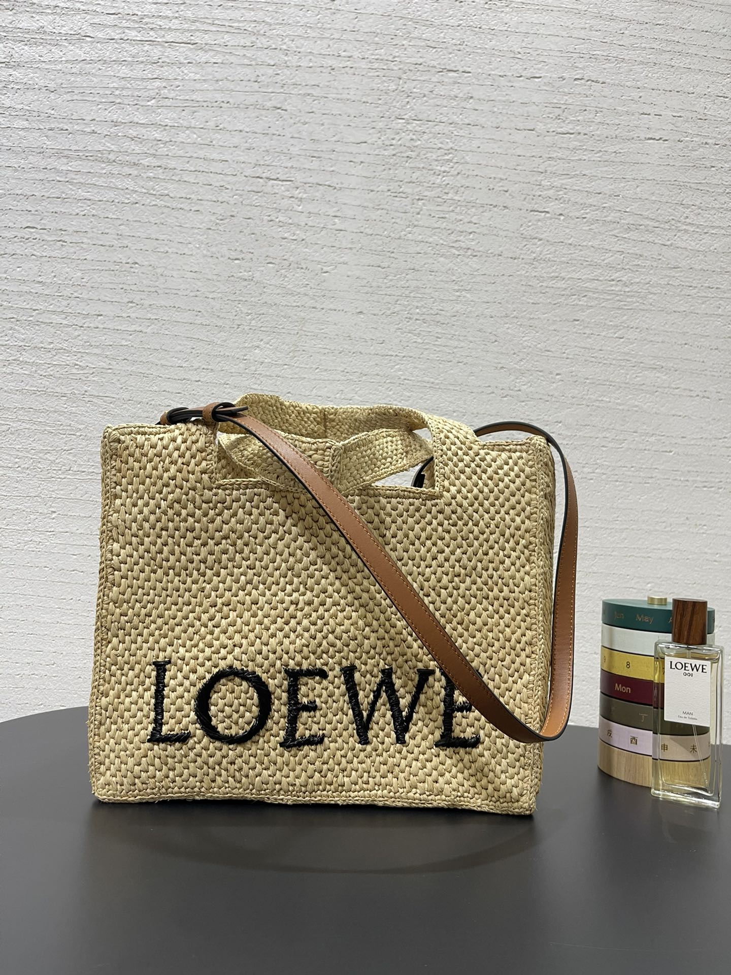 L0ew* raffia font tote bag-30✕15✕25.5cm