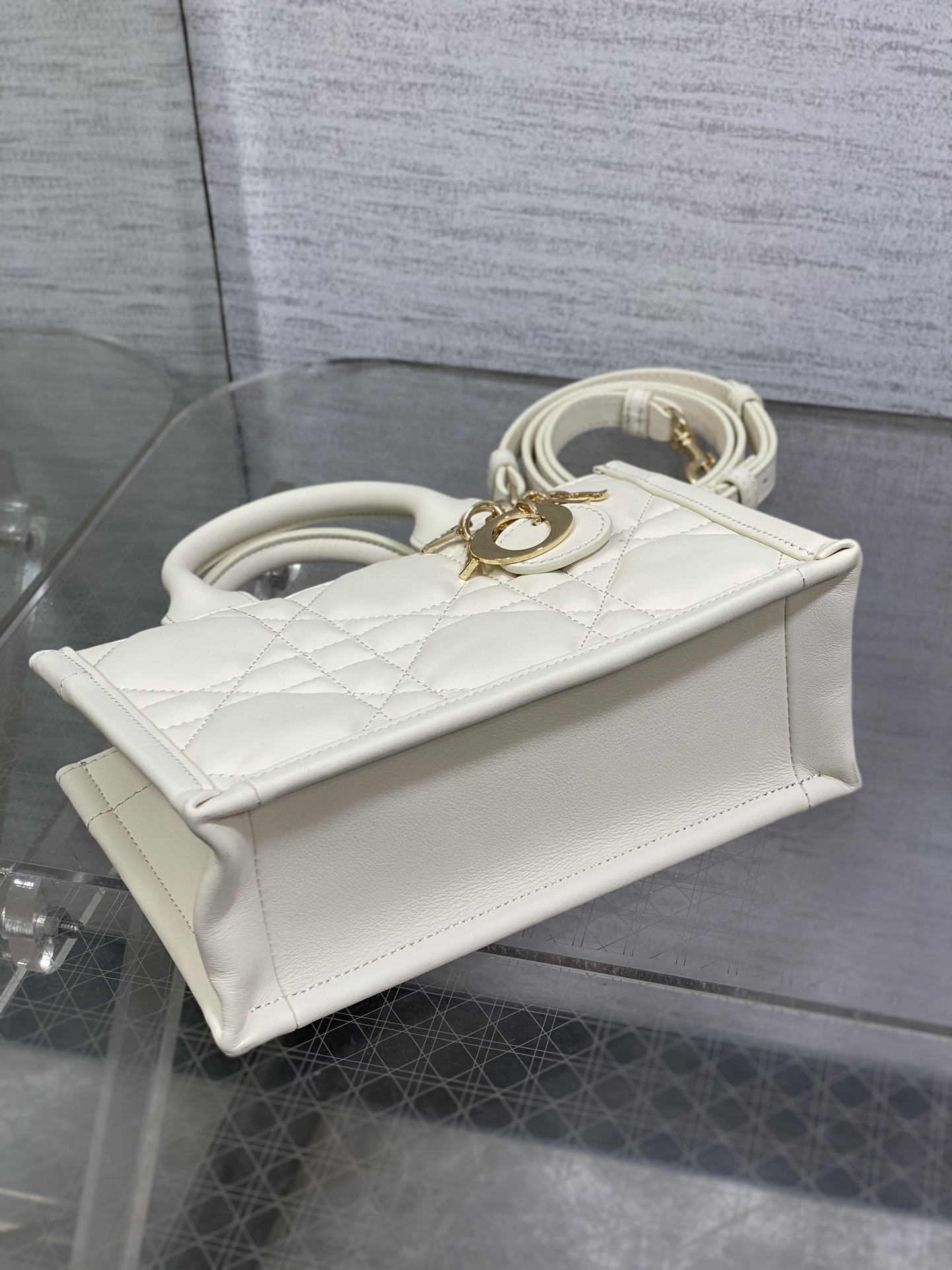 D*or book tote-21.5*13*7.5cm
