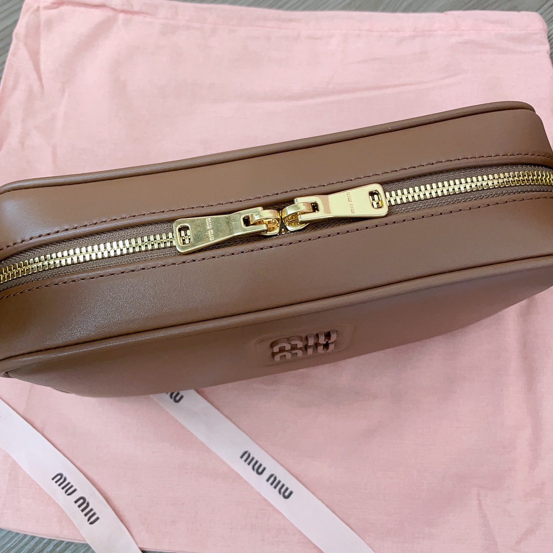 M*um*u leather shoulder 5bc158 bag-24*11.5*7cm