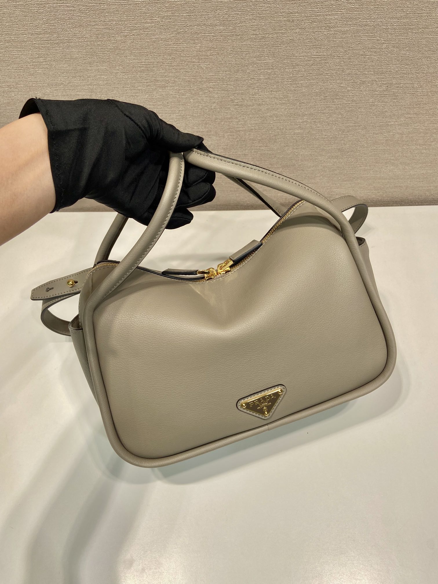 Pra*a women leather handbag -1ba451-25*18*10cm