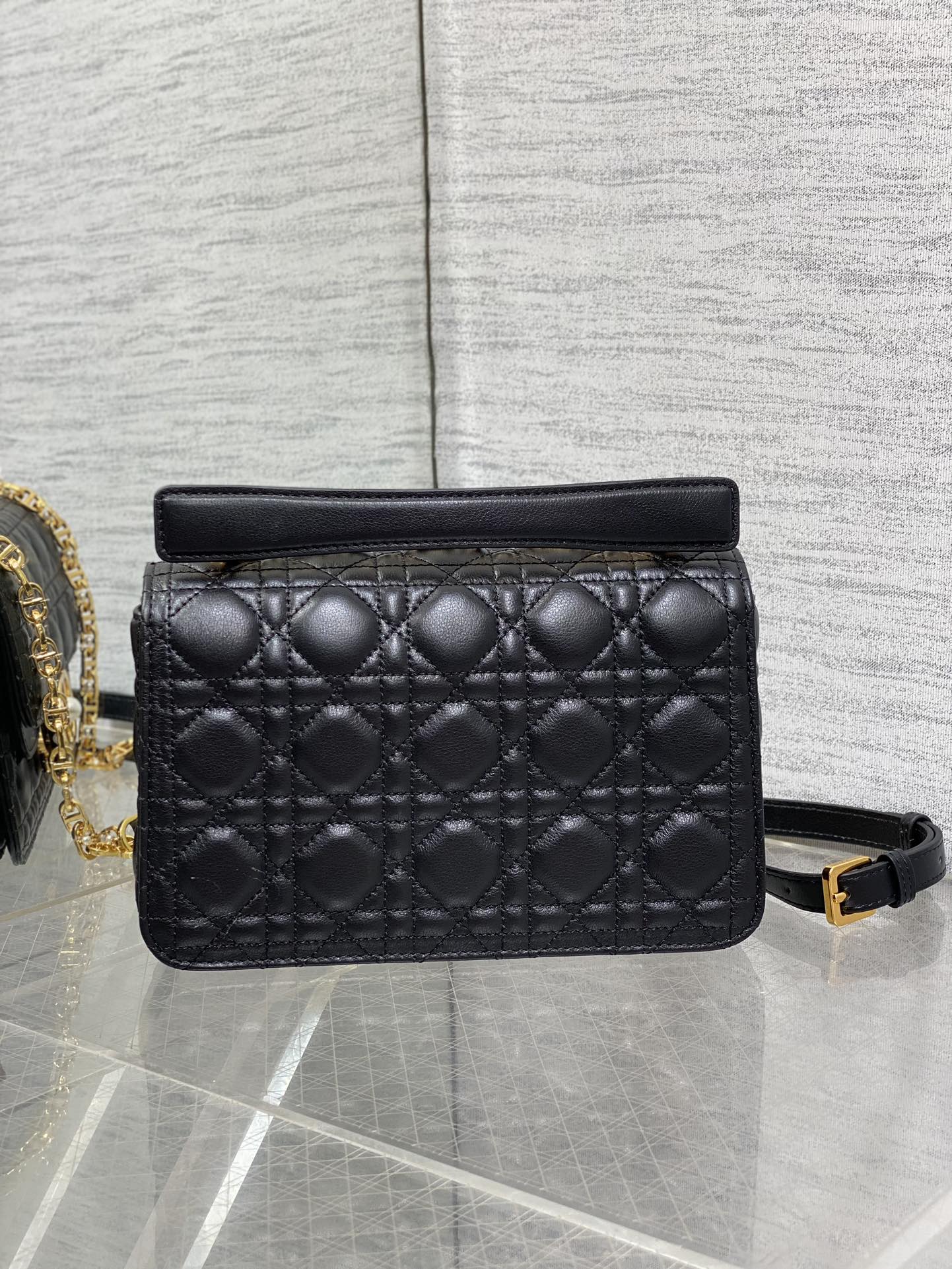 small D*or jolie top handle bag-22*8*14cm