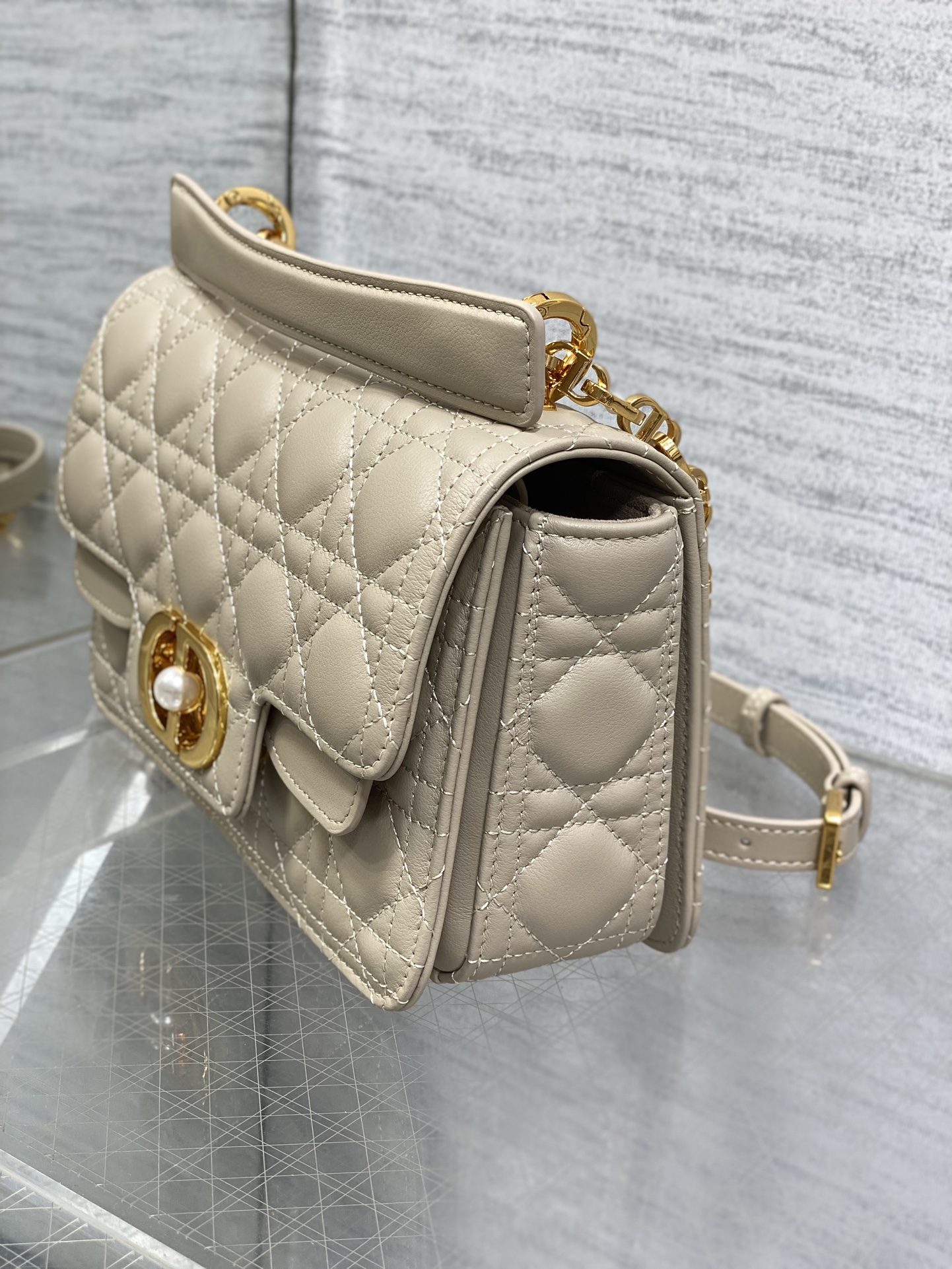 small D*or jolie top handle bag-22*8*14cm