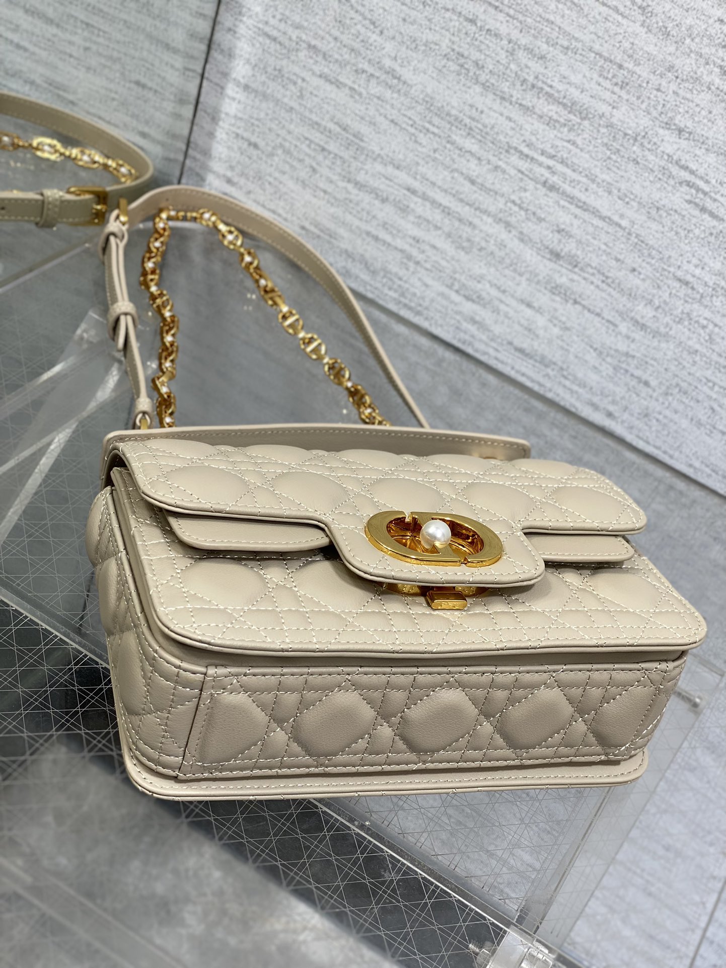 small D*or jolie top handle bag-22*8*14cm