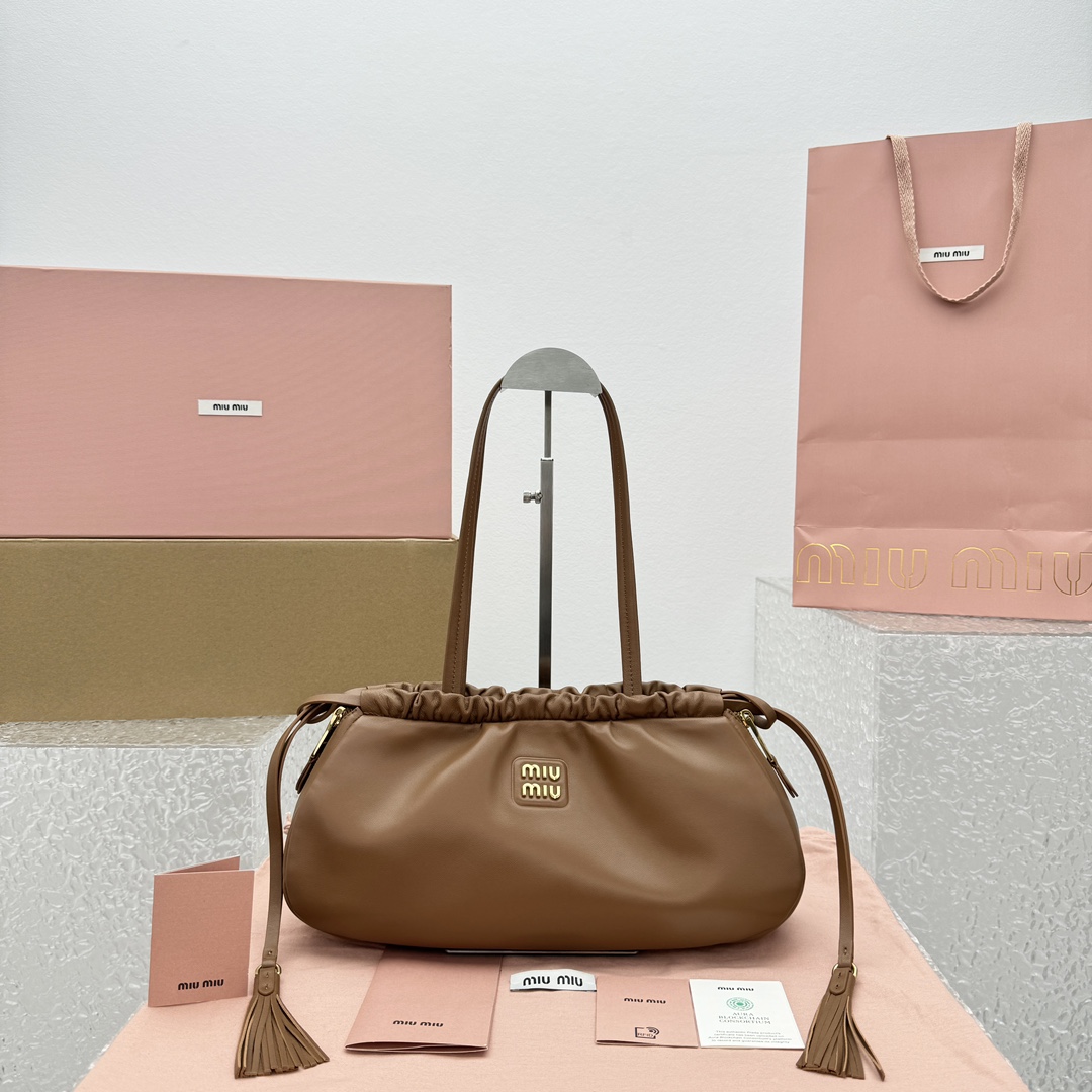 M*um*u leather hobo bag-35*18*9cm