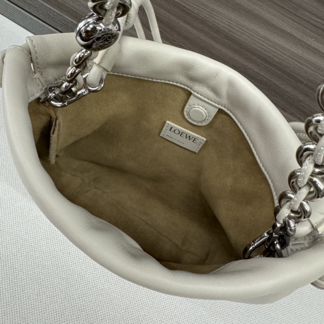 L0ew* flamenco purse 23*5.5*17cm
