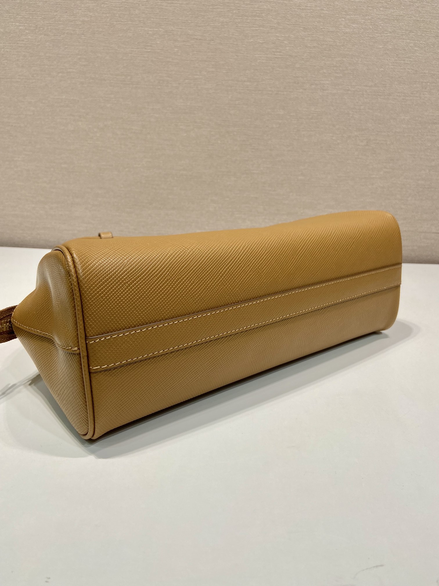 Pra*a 1bg537 shell bag-21*32*10.5cm