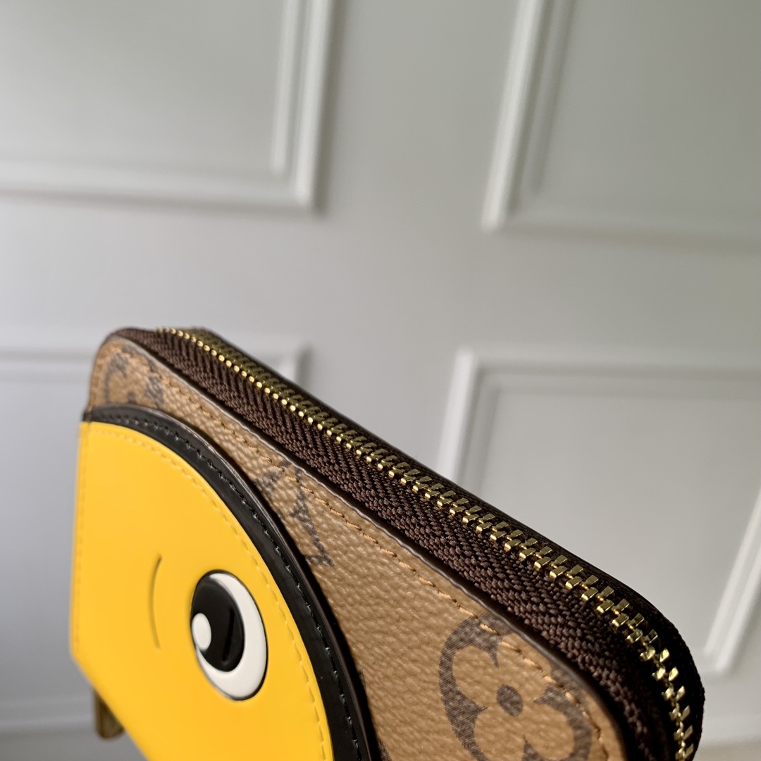 l0*is V*t0n zippy wallet-11*8*2.5cm
