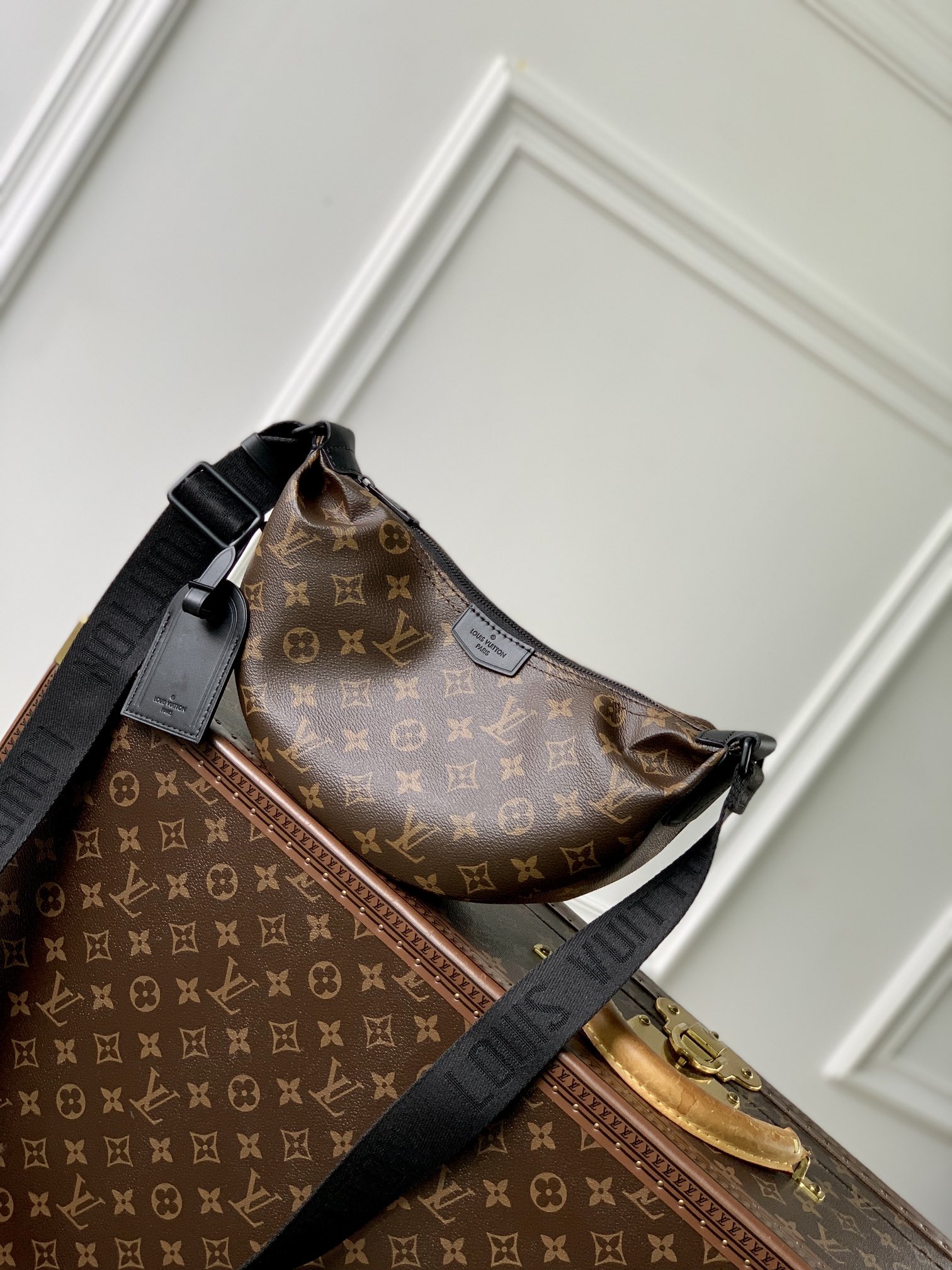 l0*is V*t0n hamac bag-28.5 x 15 x 8cm