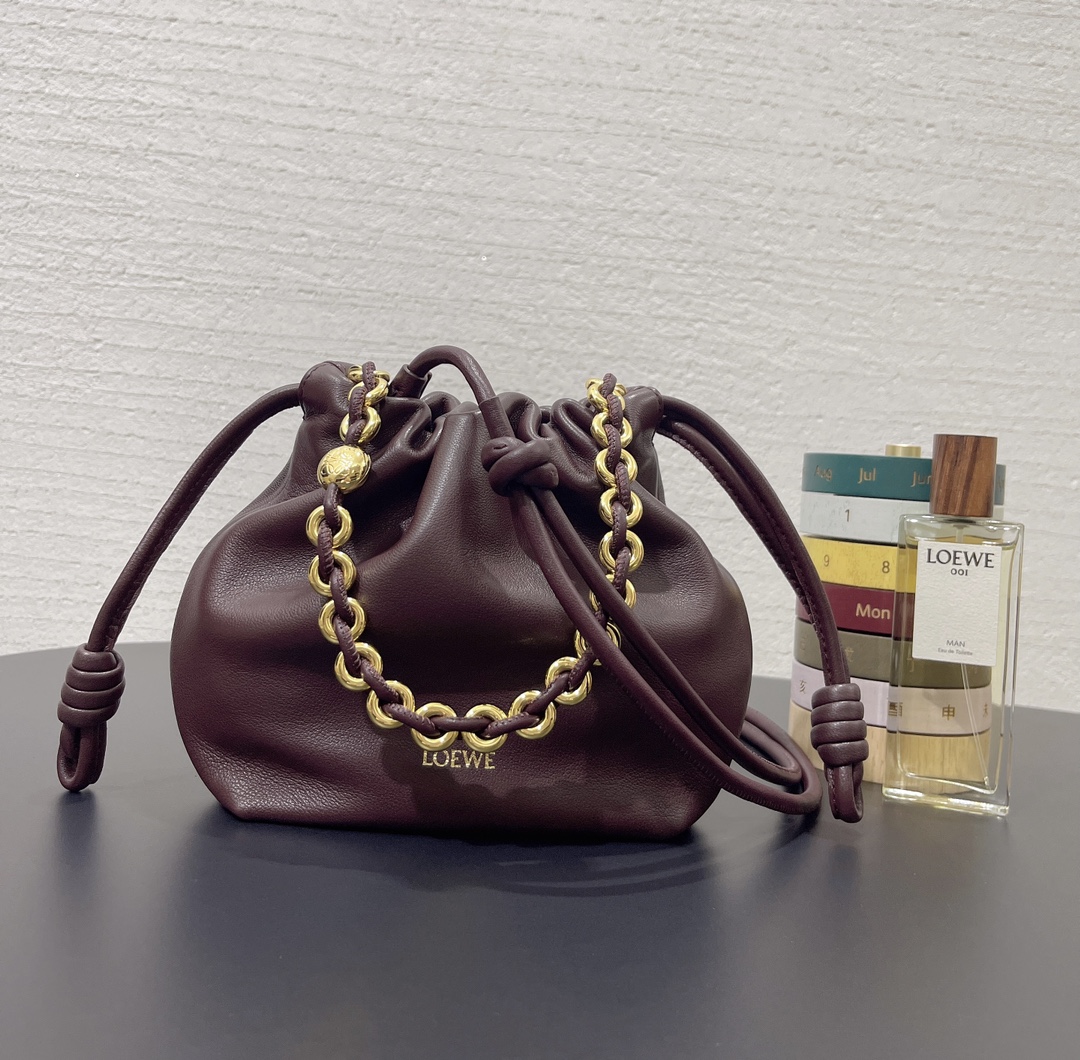 L0ew* flamenco purse 23*5.5*17cm