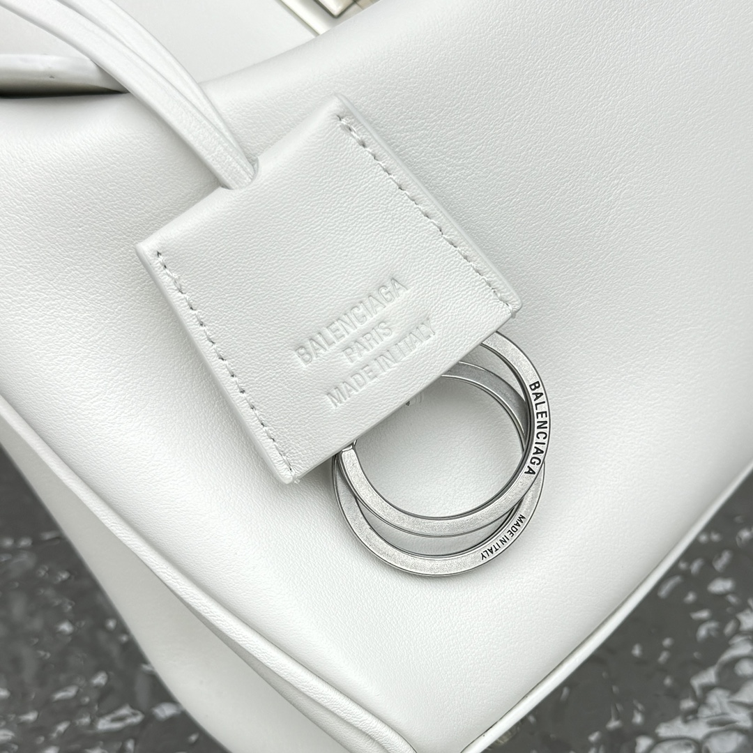Balenciag Rodeo Handbags-23*10*8CM