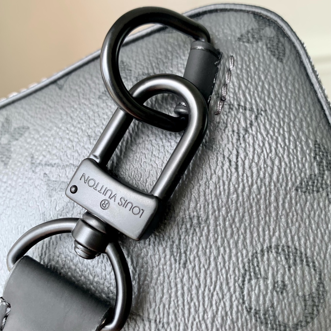 l0*is V*t0n avenue bag-16 x 33 x 5.7cm