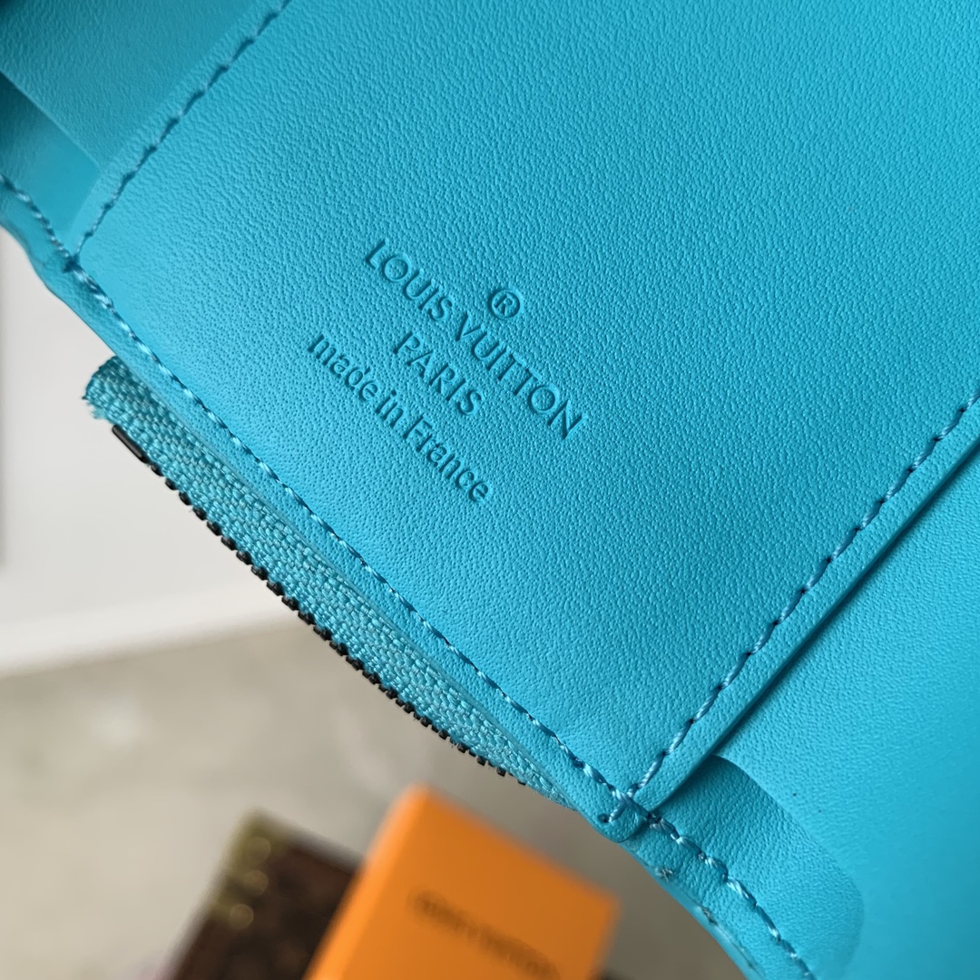 l0*is V*t0n wallet-m11524-11 x 8.5 x 2cm