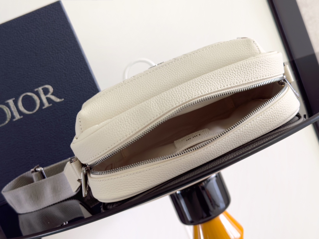 D*or rider 2.0 bag-23 x 17 x 7.5cm