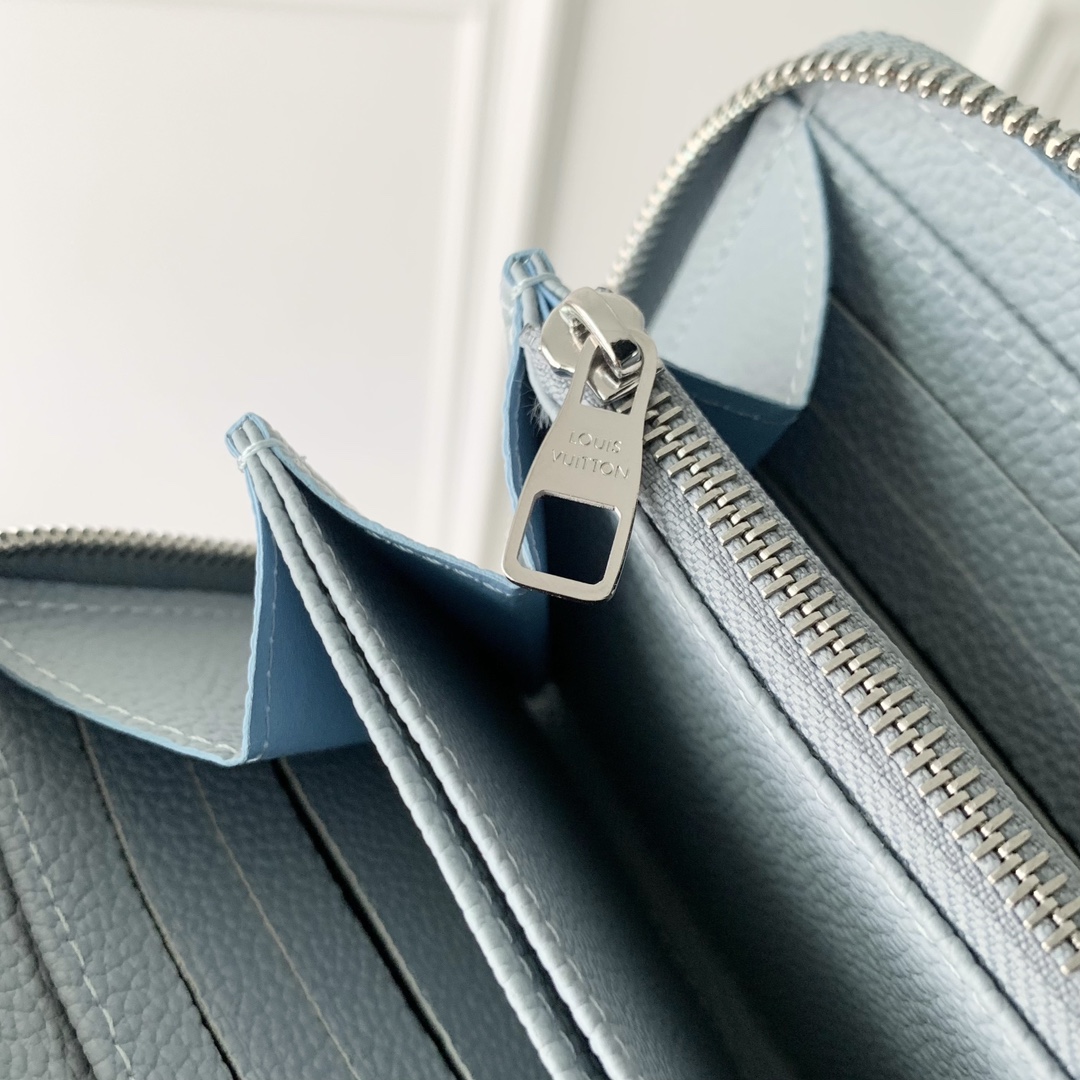 l0*is V*t0n wallet-19.5 10.5 2.5cm