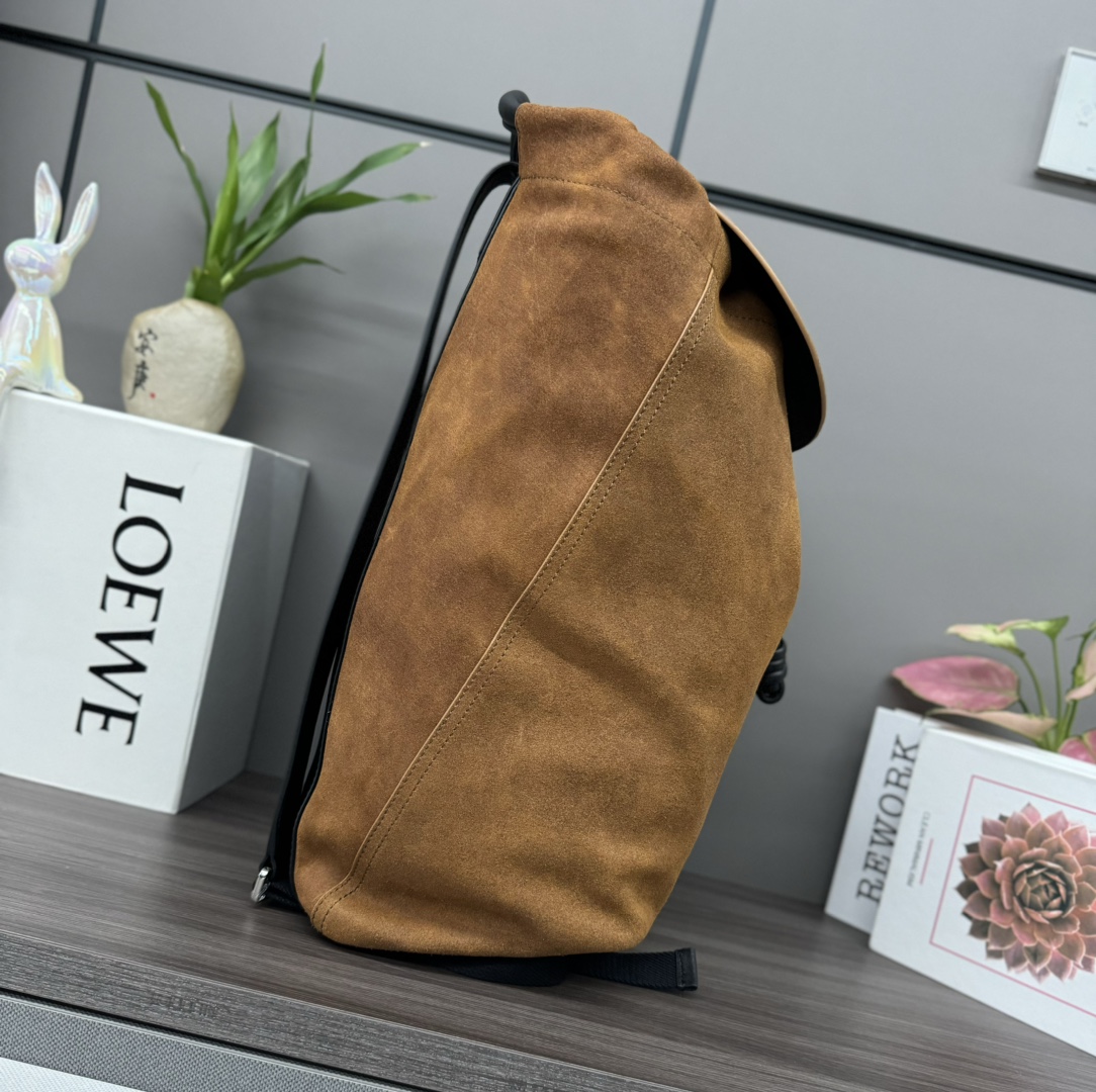 L0ew* flamenco backpack-36*16*40cm