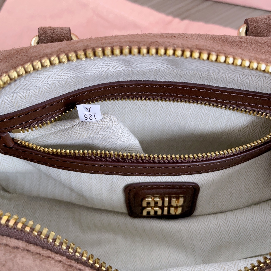 M*um*u top handbags-22x10.5x7.5cm