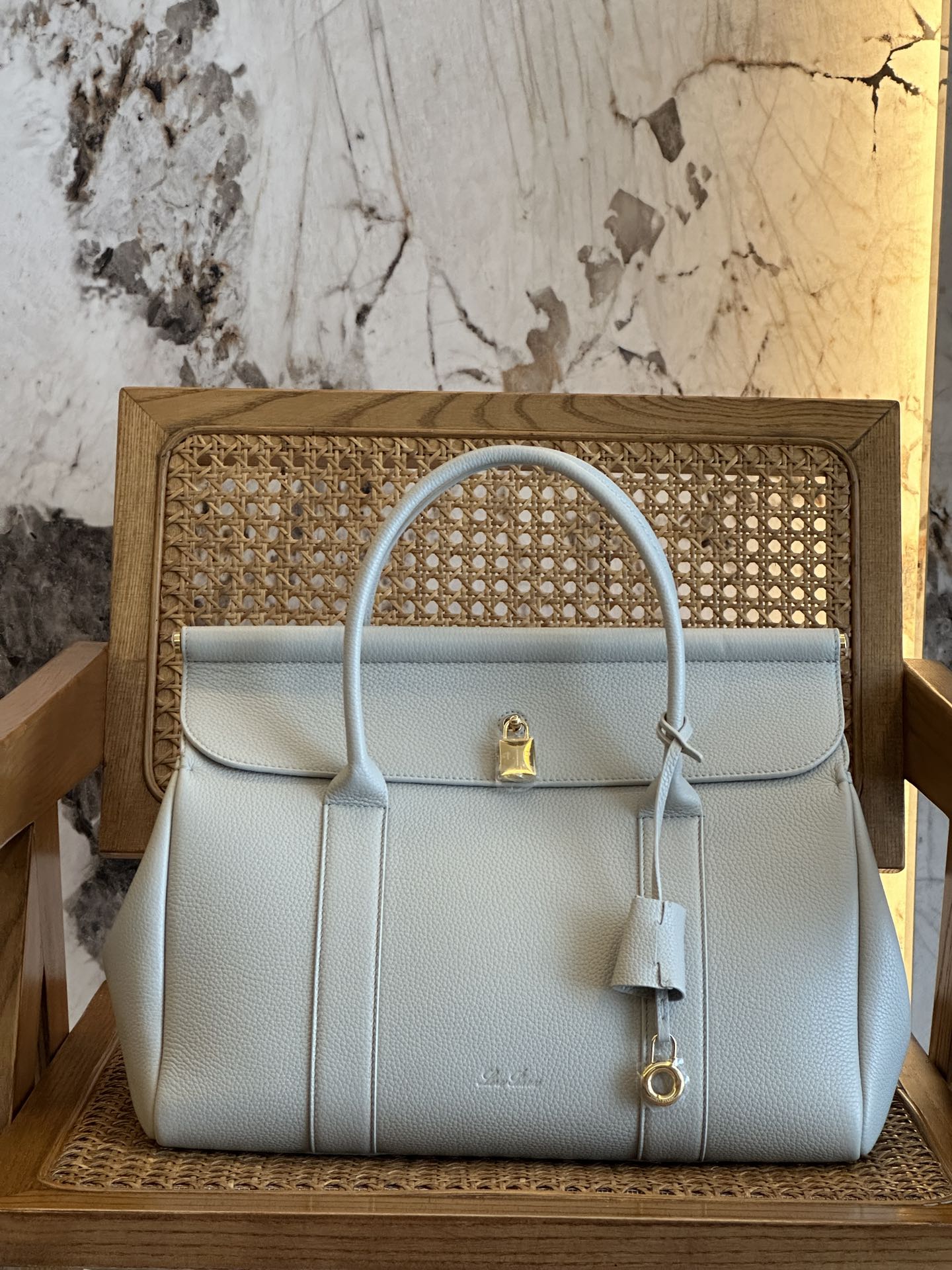 L**o p*ana loom bag l32-33 x 23 x 18cm