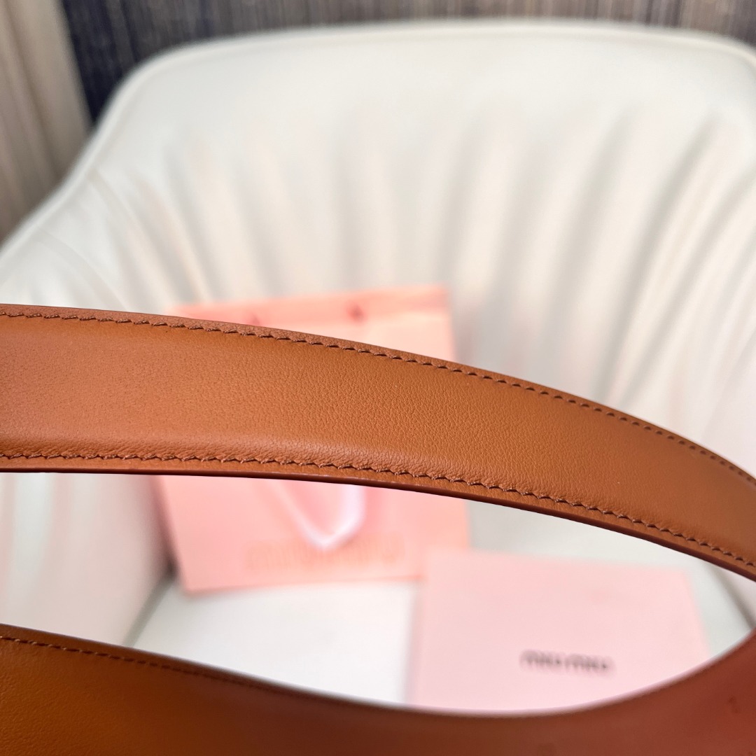 M*um*u belt bag