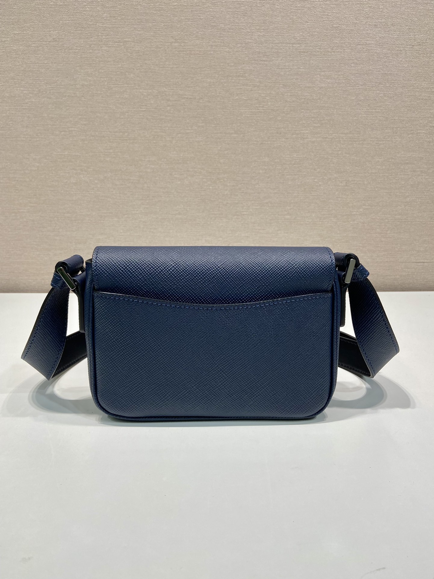 Pra*a 2vd065 shoulder bag-19*13*5cm