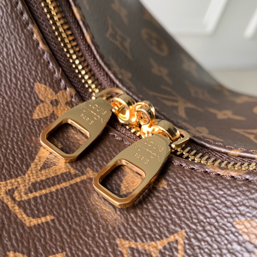 l0*is V*t0n slouchy bag-40 x 31 x 11cm