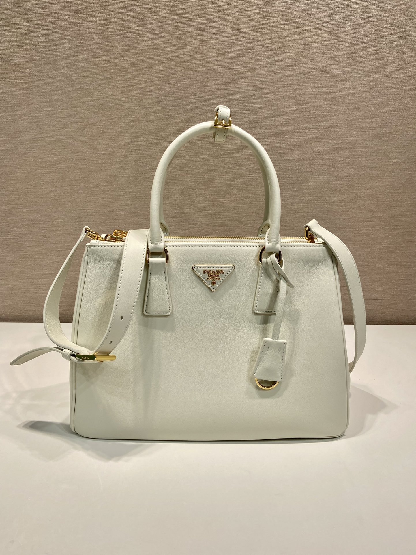 Pra*a borsa galleria in saffiano 1ba863-28*20*12&32*22.5*13.5cm