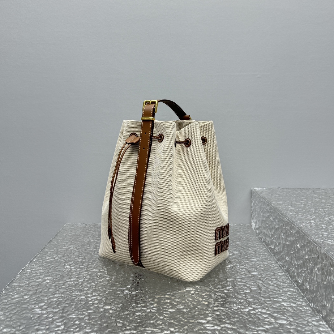 M*um*u bucket-23*17*29cm