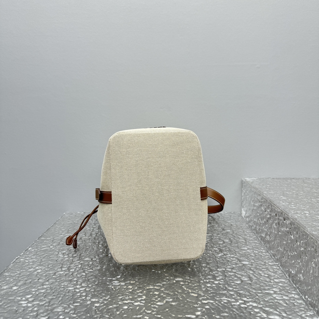 M*um*u bucket-23*17*29cm