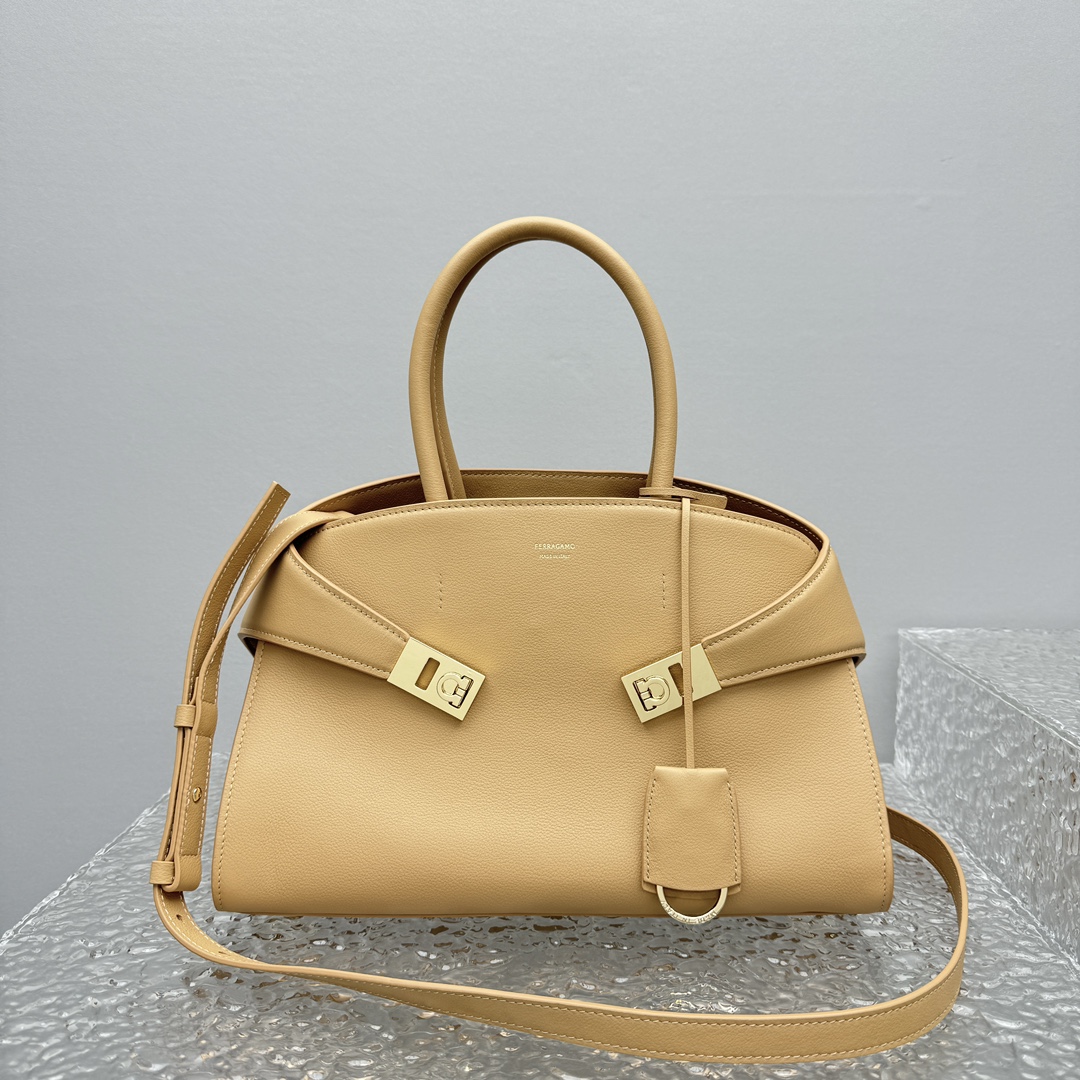 Ferragamo Top-handle Bag-32*22*14CM