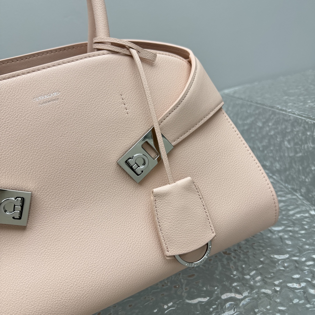 Ferragamo Top-handle Bag-32*22*14CM