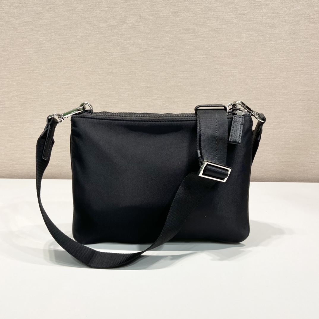 Pra*a re-nylon and saffiano leather bag-2vh120-25*18*4cm