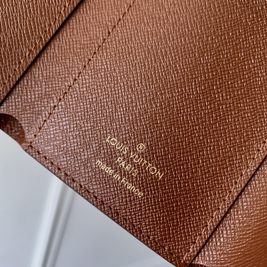 l0*is V*t0nvictor wallet-m12598-11.5 x 9 x 2.5cm