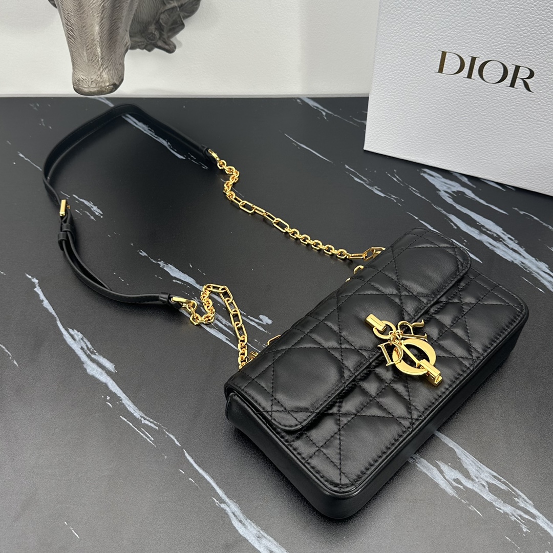 D*or miss daisy bag-22*12.5*4cm