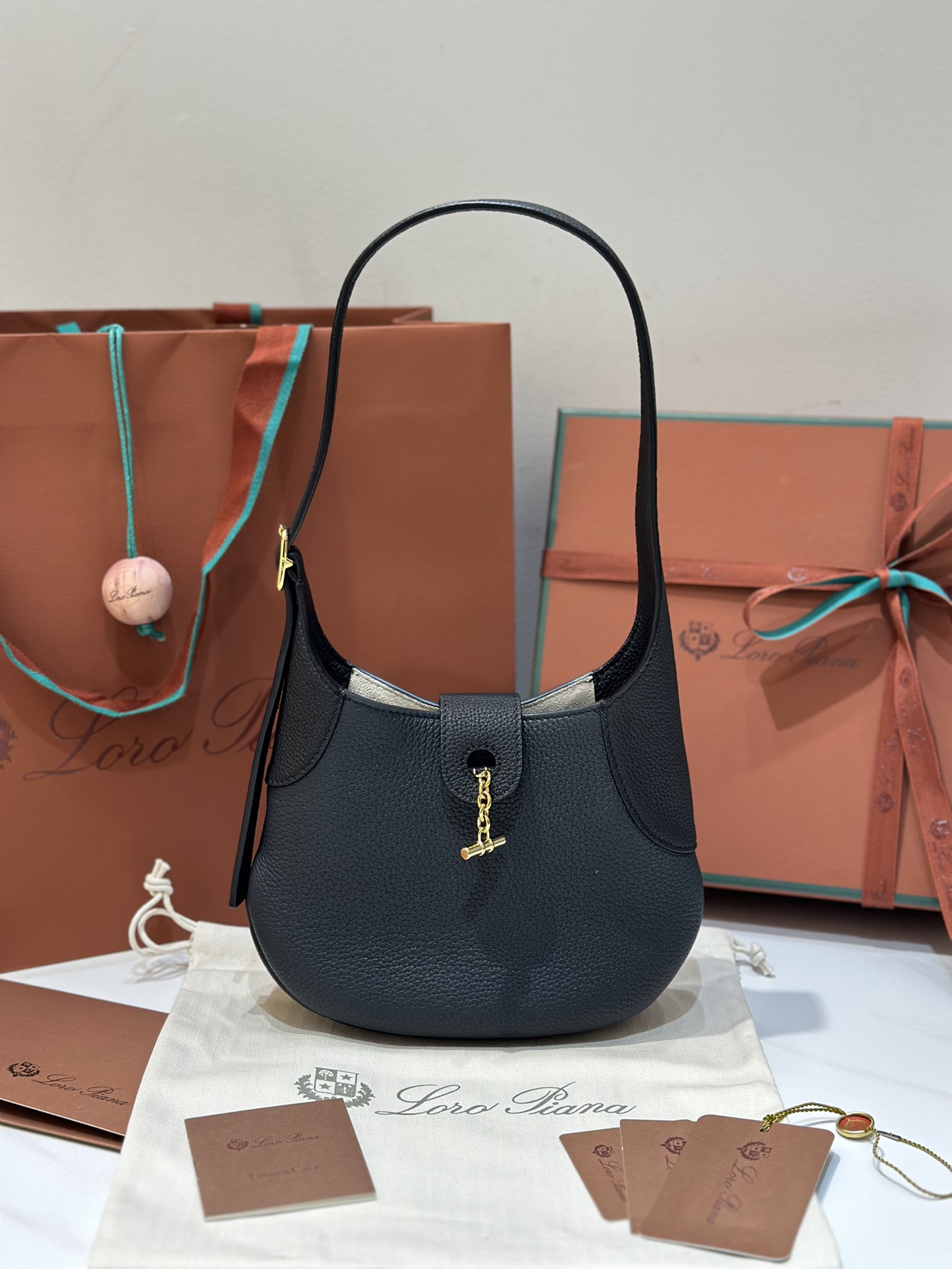 L0r0 P1ana bobbin bag-19*6*16cm