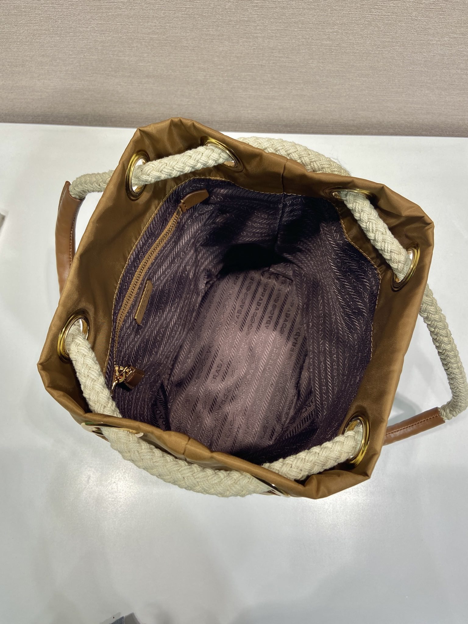Pra*a re-nylon bucket-23.5*28*16.5cm