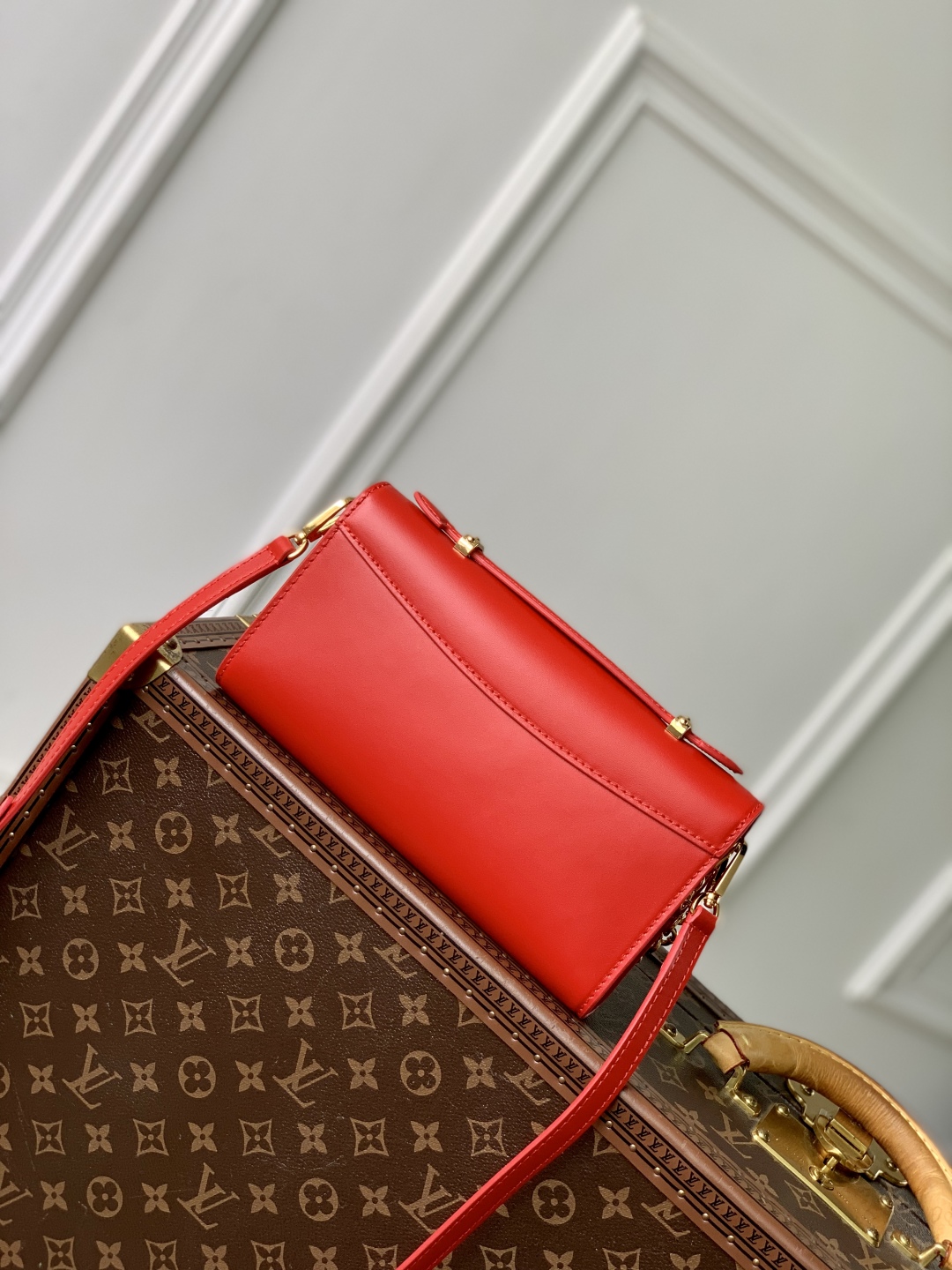 l0vis Vvtt0n wallet on chain capucines m12143-12 x 4 x 23cm