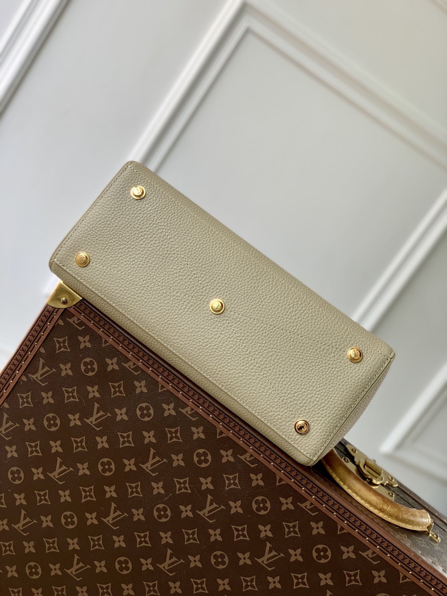 l0vis Vvtt0n lock it tote mm-36×29×15cm