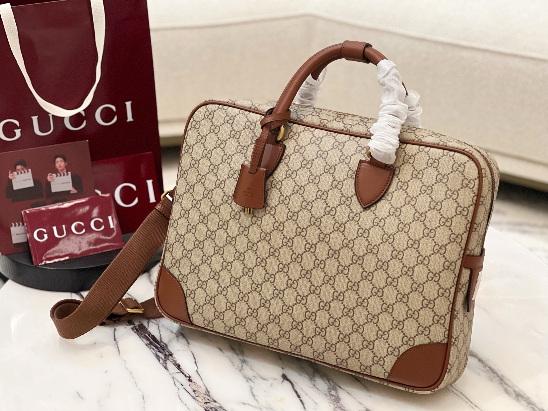 Gvc*1 gg emblem medium briefcase-40*30*6cm