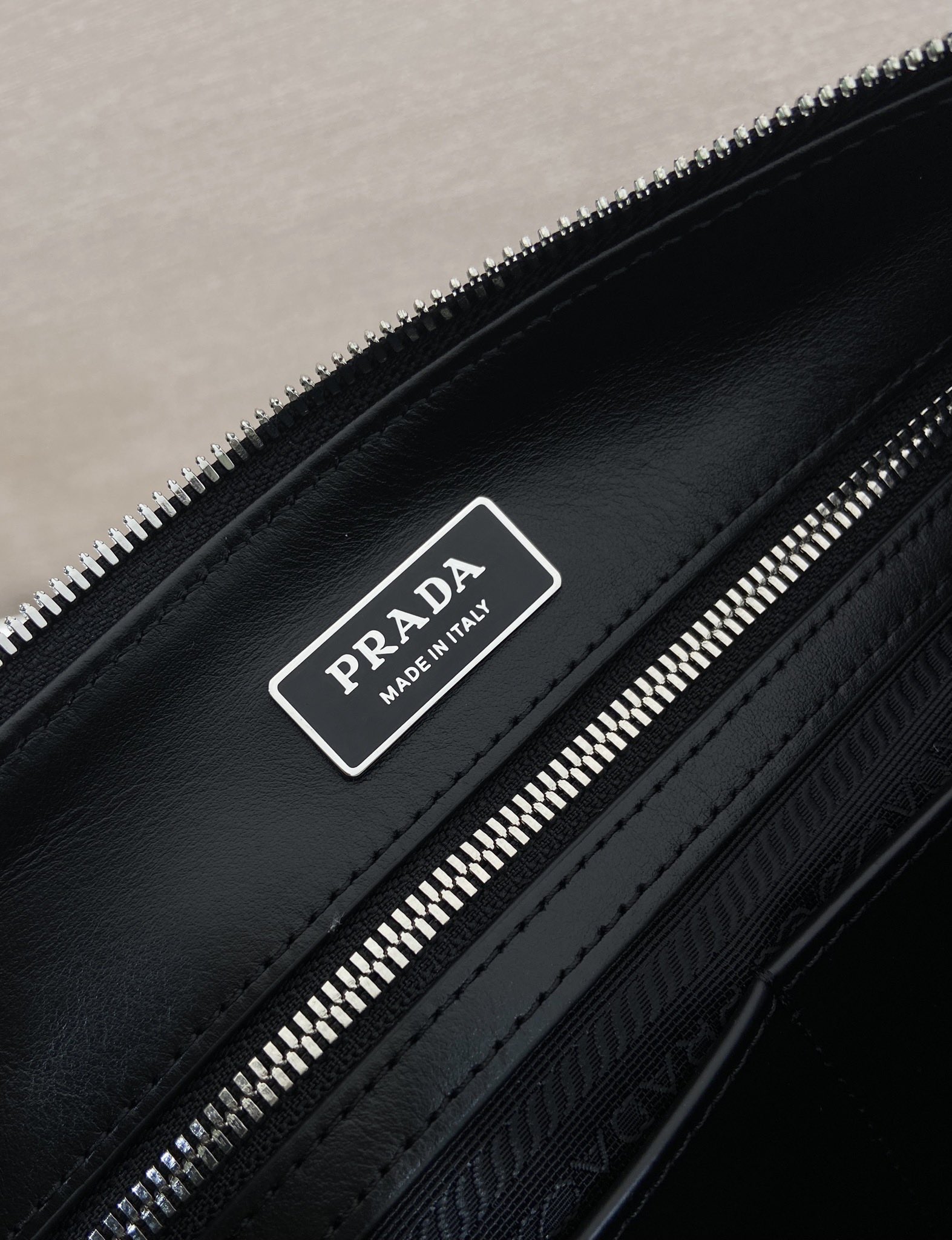 Pra*a leather shoulder bag-2vh182-30*24*13cm