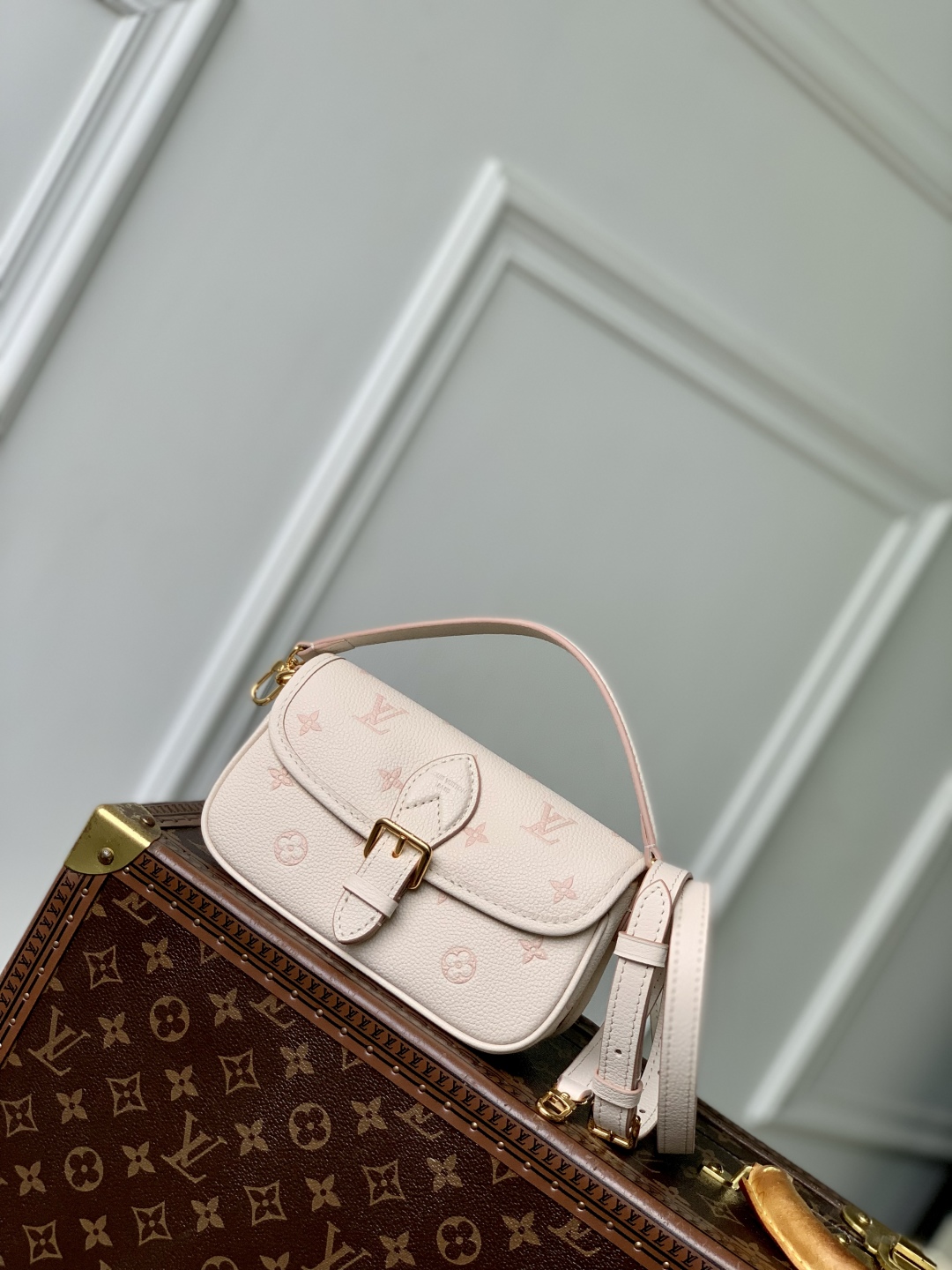 l0vis Vvtt0n nano diane handbags-m83566-19*10.5*6cm