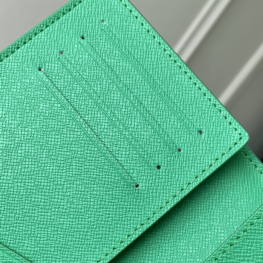 l0vis Vvtt0n wallet-14 x 2.5 x 10cm