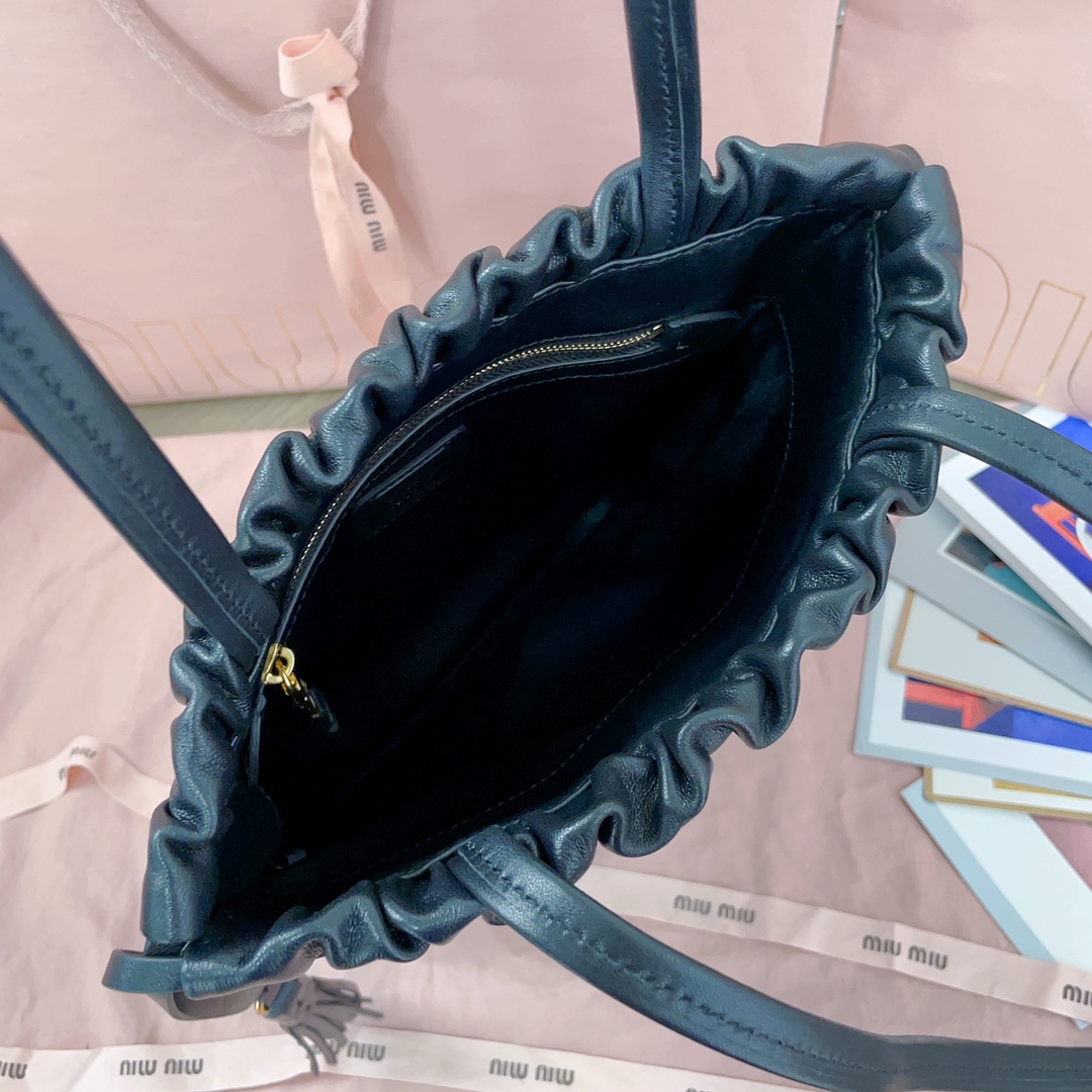M1v M1v joie leather bag--28 x31cm