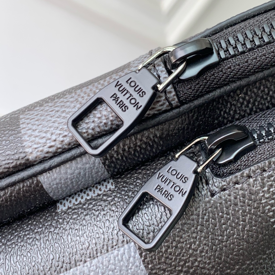 l0vis Vvtt0n avenue bag-16 x 33 x 5.7cm