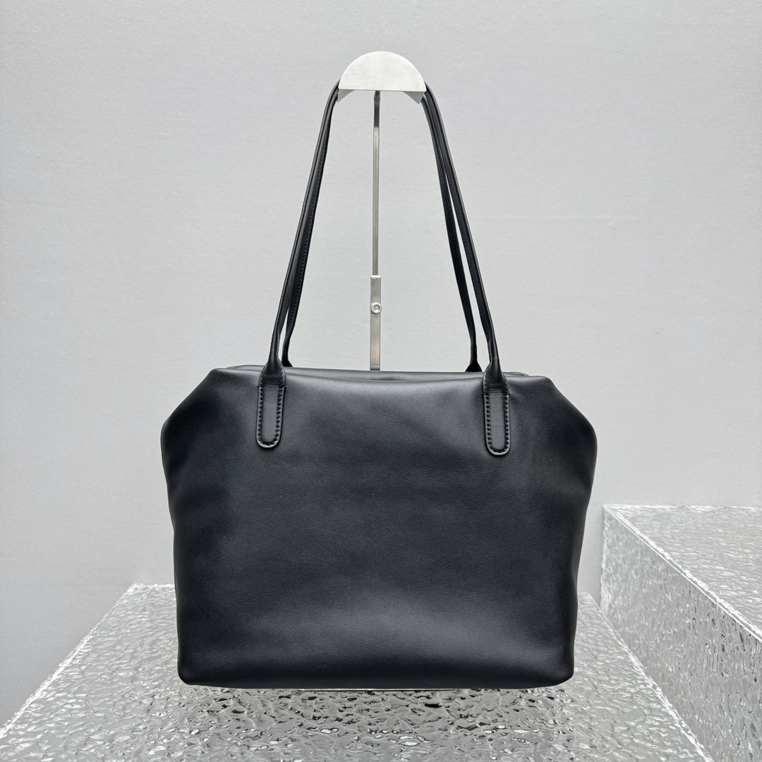 The R0w henri bag-30*24*15.5cm