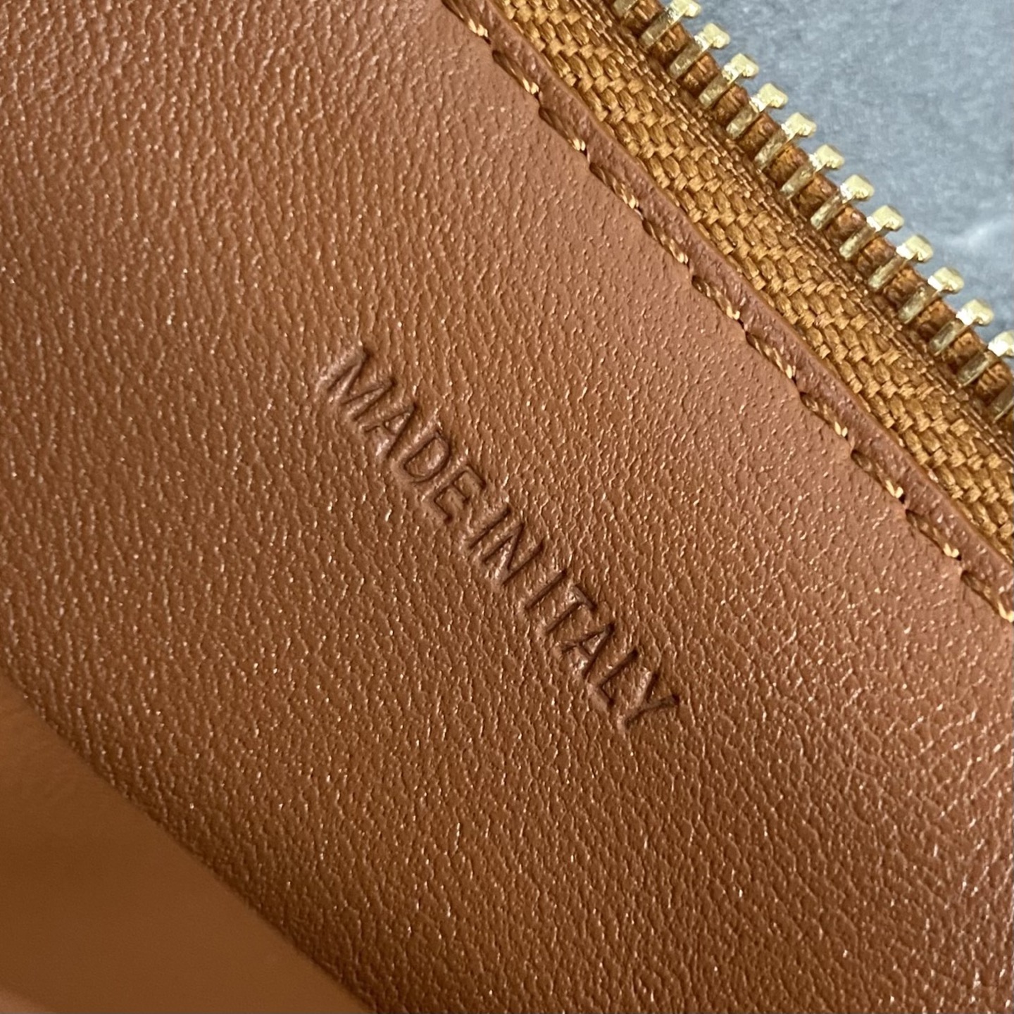 Celin* Classic Panier Small Braided Triomphe in Raffia and Calfskin-42*21.5*12CM